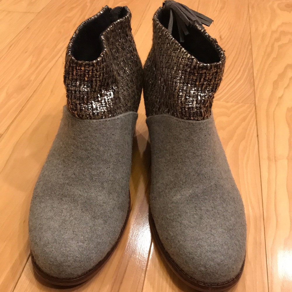 Toms booties size 8.5